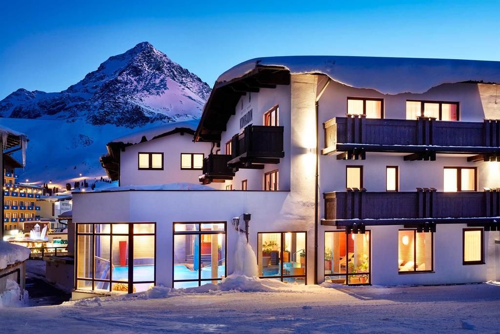 Hotel Konradin Kühtai Exteriör bild